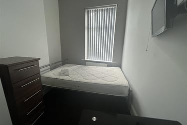 5 bed house, Lower Broughton Road, Charlestown, Salford, M72HR - Image 8